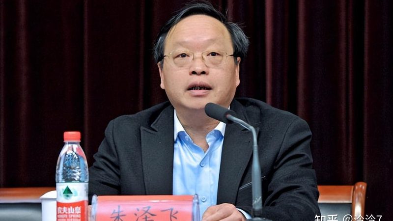芯片制造：从硅片到成品的全流程解析**
